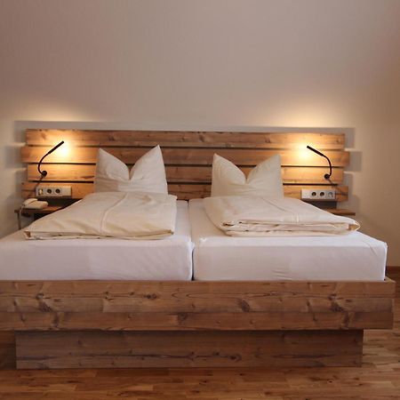Hotel Gasthof Roessle Зенден Екстериор снимка