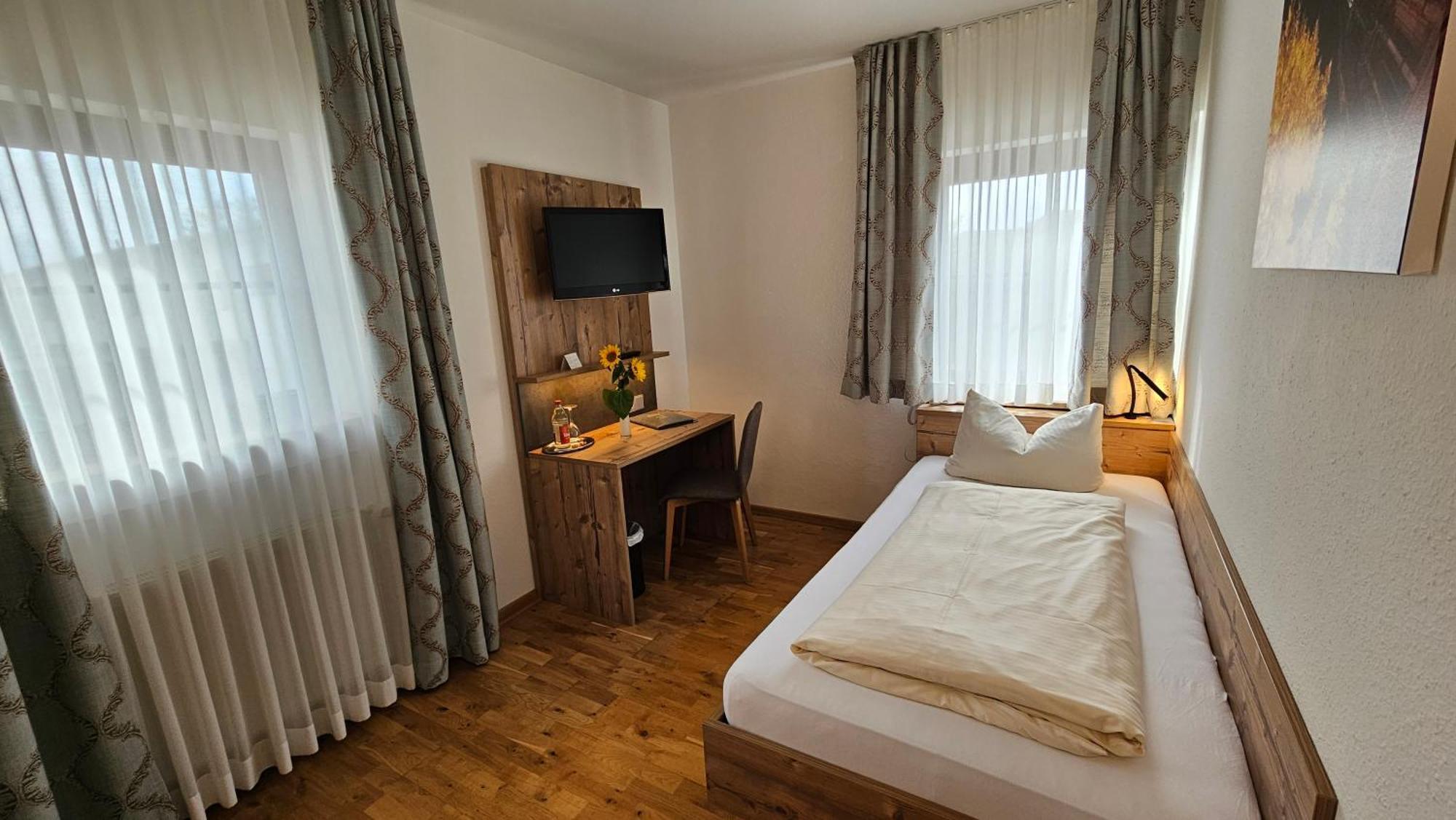 Hotel Gasthof Roessle Зенден Екстериор снимка