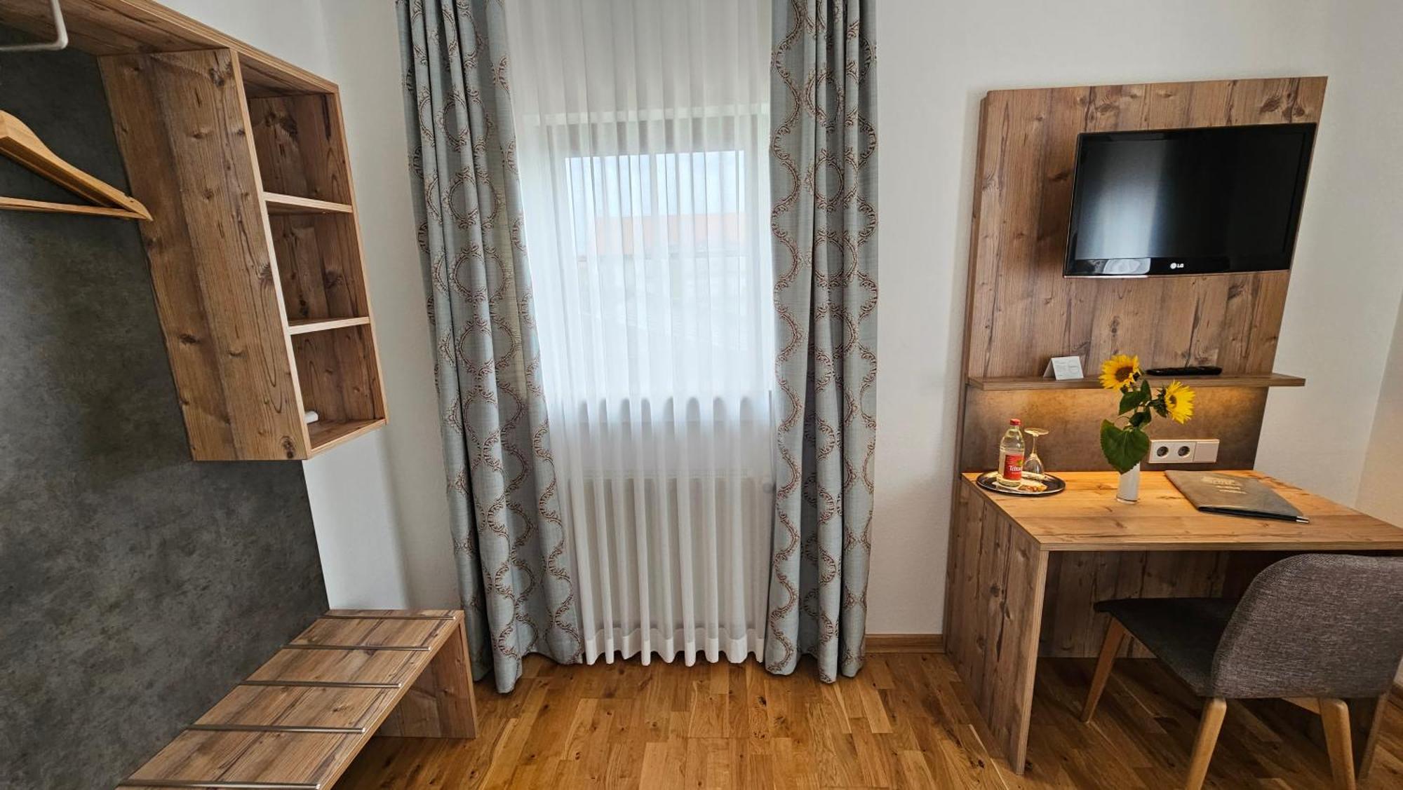 Hotel Gasthof Roessle Зенден Екстериор снимка